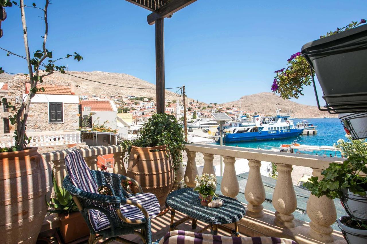 Anna'S House Apartment Chalki Town Exterior photo